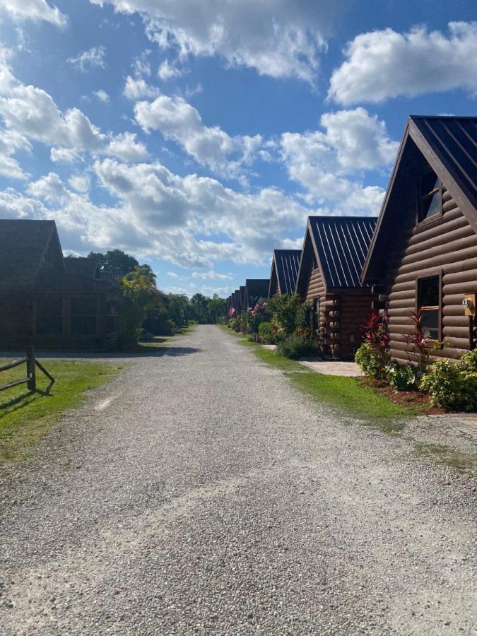 Log Harbor Cabins Okeechobee Exterior foto